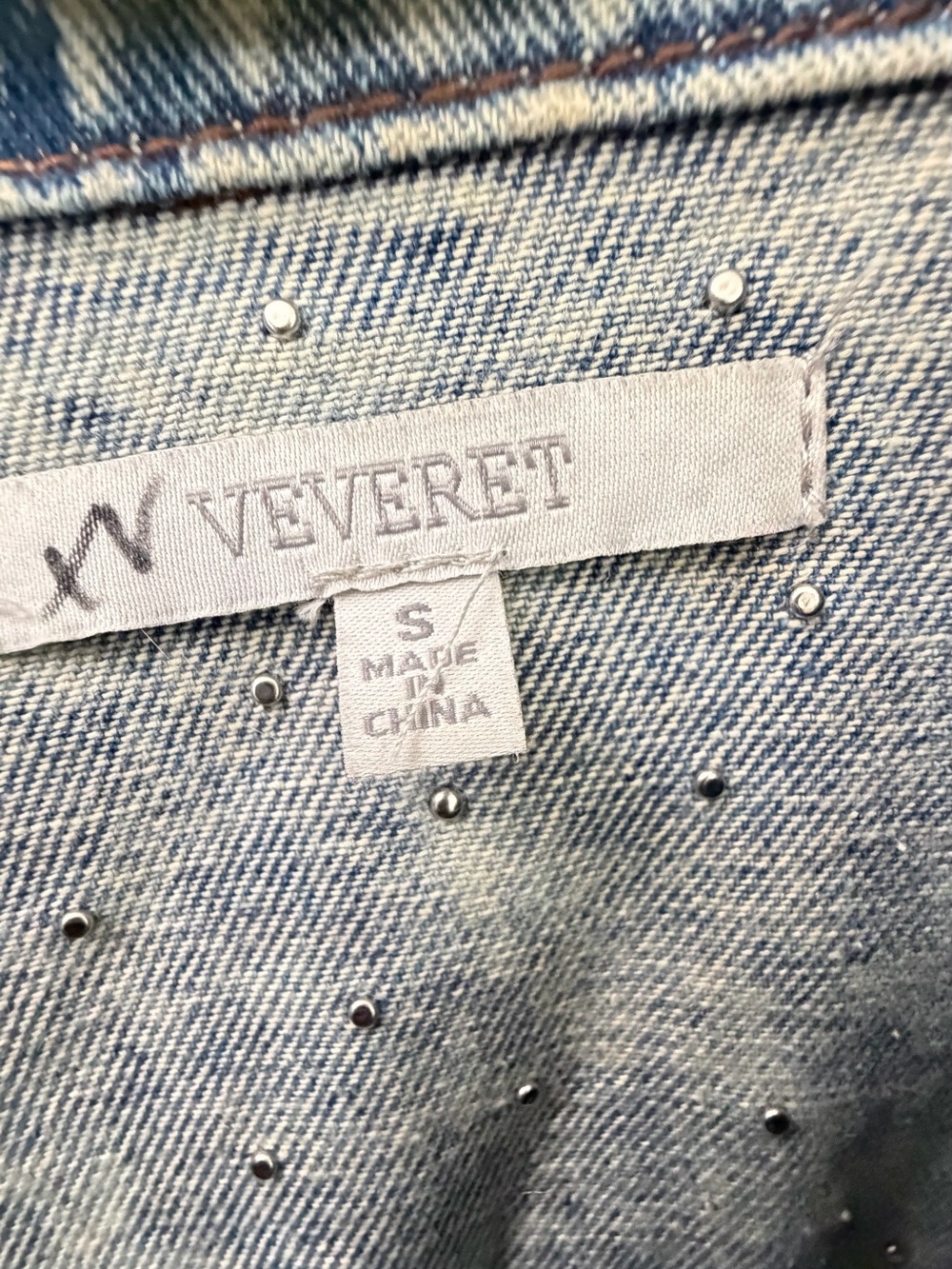 Veveret Pearl Rhinestone Embellished Acid Wash Denim Jacket Small Oversized Glam - Picture 3 of 11